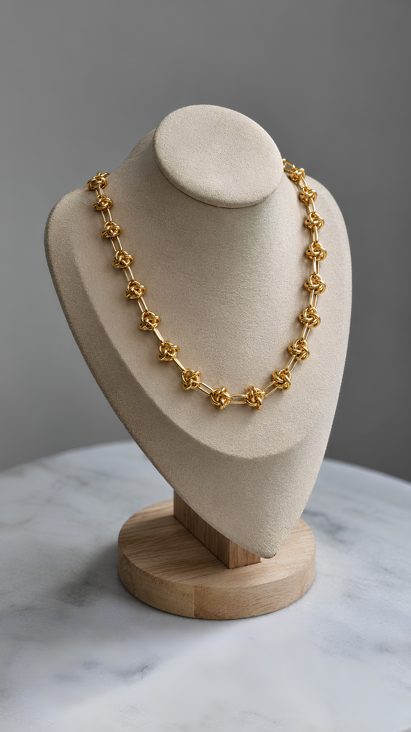 The Bandhan Knot Statement Chain
