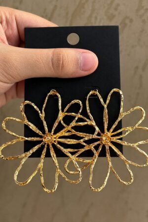 Aura Textured Daisy Statement Studs