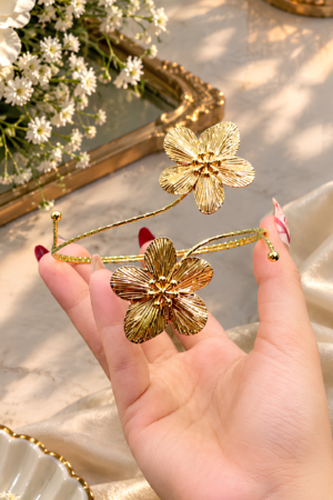 Nelvera Floral Bypass Arm Cuff