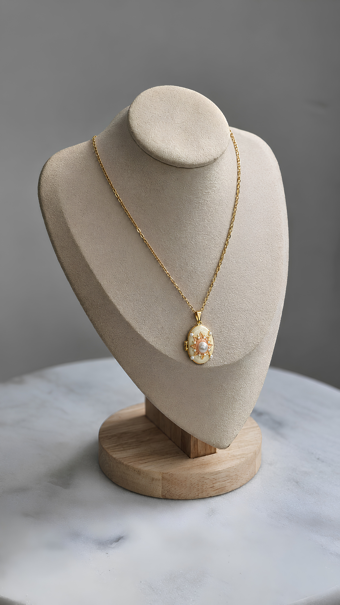 The Sitara Pearl Vintage Locket