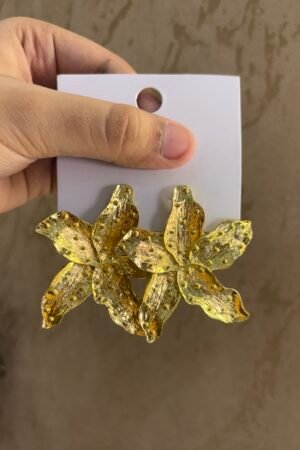 Calypso Textured Lily Studs