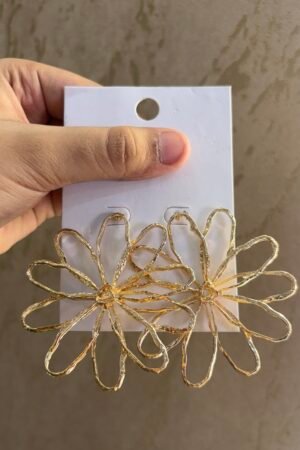 Aura Textured Daisy Statement Studs