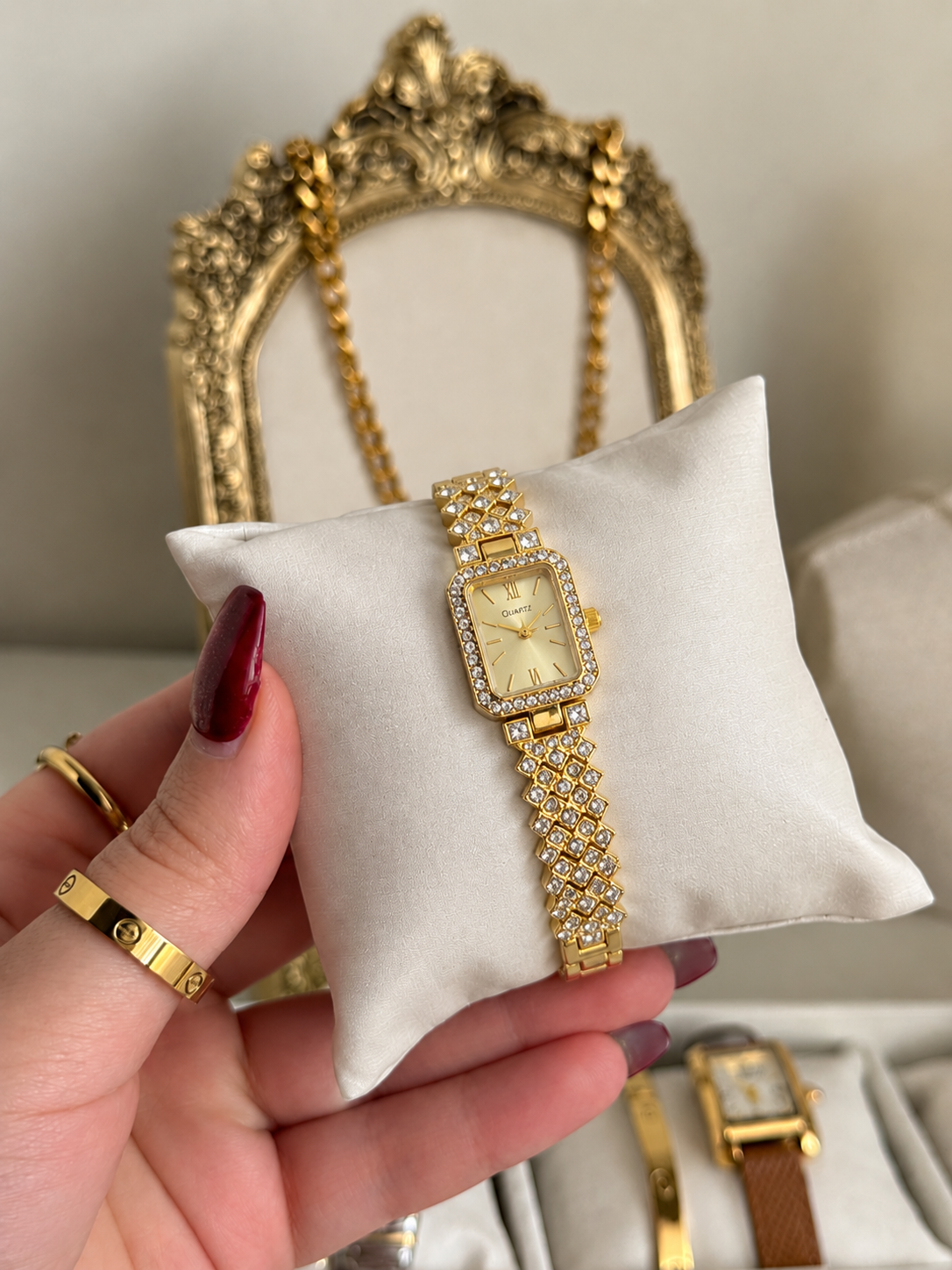 The Chandelier Lattice Crystal Watch