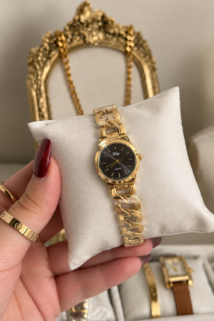 The Golden Link Chain Watch